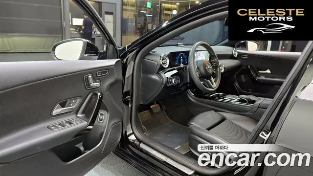 MERCEDES BENZ A-Classe W177 A220 Berline 2020 — photo 13 sur 30