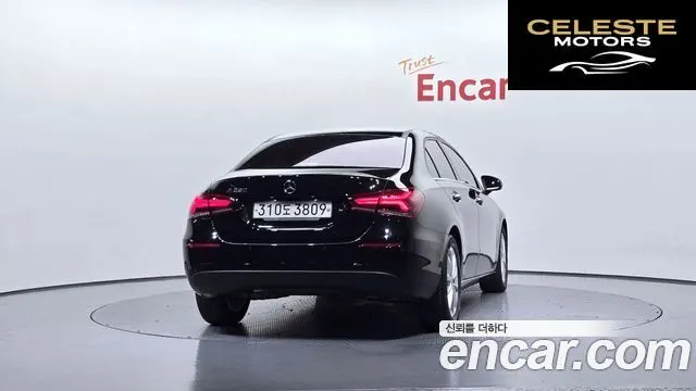 MERCEDES BENZ A-Classe W177 A220 Berline 2020 — photo 4 sur 30