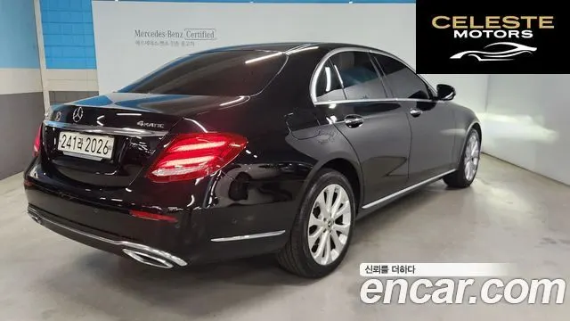 MERCEDES BENZ E-Classe W213 E300 4MATIC Exclusive 2020 — photo 2 sur 26