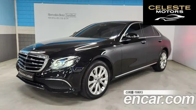 MERCEDES BENZ E-Classe W213 E300 4MATIC Exclusive 2020 — photo 21 sur 26