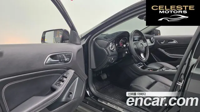 MERCEDES BENZ GLA-Classe X156 GLA250 4MATIC 2018 — photo 13 sur 30