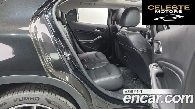 MERCEDES BENZ GLA-Classe X156 GLA250 4MATIC 2018 — photo 18 sur 30