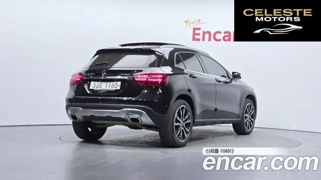 MERCEDES BENZ GLA-Classe X156 GLA250 4MATIC 2018 — photo 2 sur 30