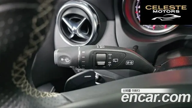 MERCEDES BENZ GLA-Classe X156 GLA250 4MATIC 2018 — photo 29 sur 30