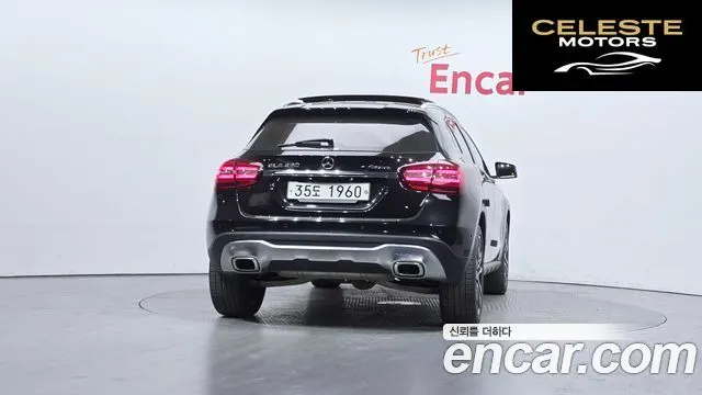 MERCEDES BENZ GLA-Classe X156 GLA250 4MATIC 2018 — photo 4 sur 30
