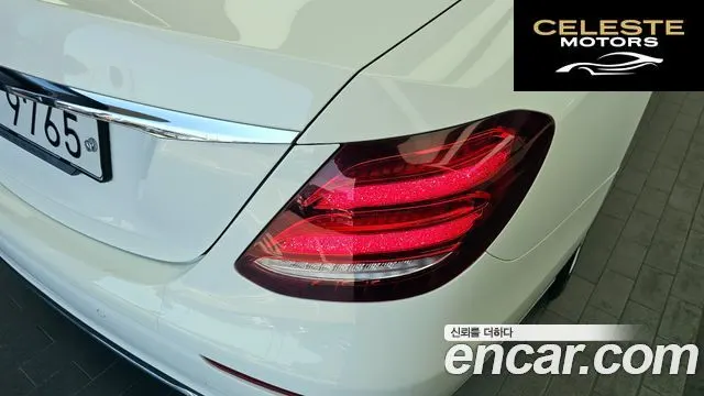 MERCEDES BENZ E-Classe W213 E200 Avantgarde 2018 — photo 9 sur 31