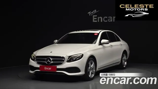 MERCEDES BENZ E-Classe W213 E220d 4MATIC Avantgarde 2018 — photo 1 sur 33