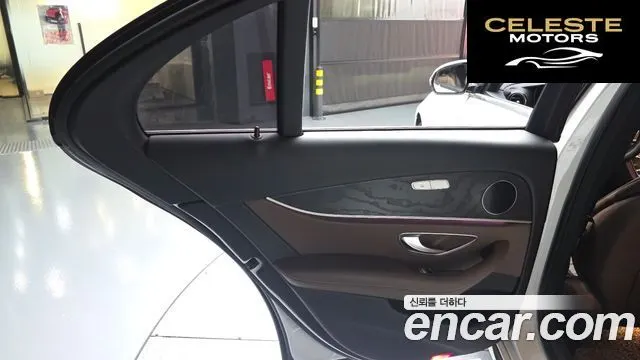 MERCEDES BENZ E-Classe W213 E220d 4MATIC Avantgarde 2018 — photo 15 sur 33