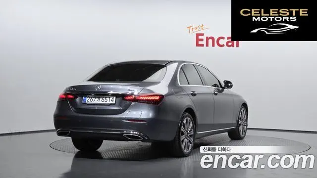 MERCEDES BENZ E-Classe W213 E300e 4MATIC Exclusive 2023 — photo 2 sur 30