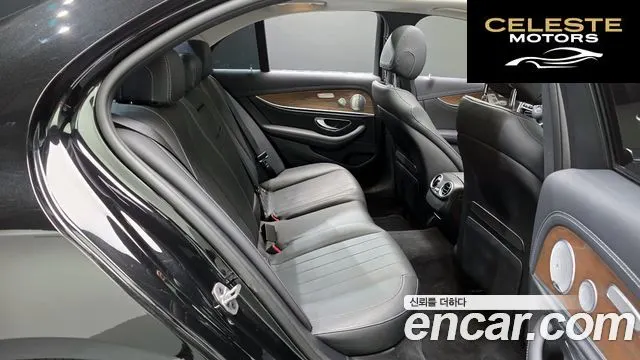 MERCEDES BENZ E-Classe W213 E300e Exclusive 2019 — photo 17 sur 33