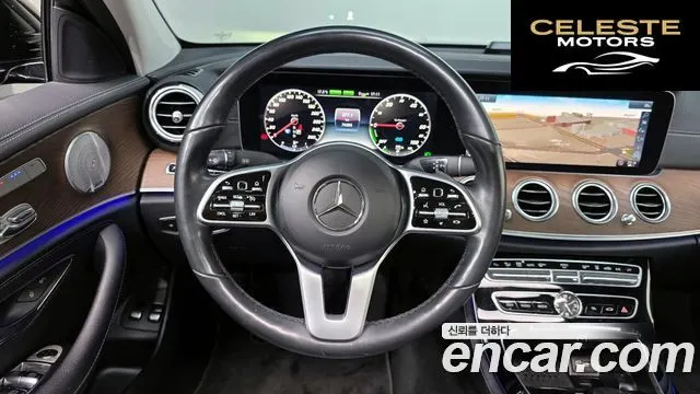 MERCEDES BENZ E-Classe W213 E300e Exclusive 2019 — photo 19 sur 33