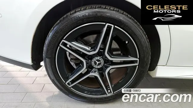 MERCEDES BENZ CLA-Classe C118 CLA250 4MATIC 2020 — photo 5 sur 37