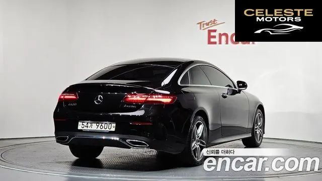 MERCEDES BENZ E-Classe W213 E220d Coupé 2017 — photo 2 sur 20