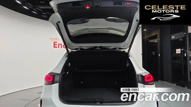 MERCEDES BENZ GLA-Classe H247 GLA250 4MATIC 2021 — photo 26 sur 31