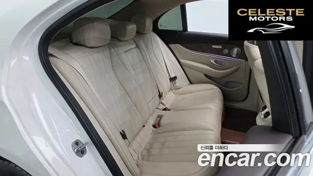 MERCEDES BENZ E-Classe W213 E300 4MATIC Exclusive 2019 — photo 15 sur 34
