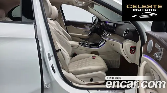 MERCEDES BENZ E-Classe W213 E300 4MATIC Exclusive 2019 — photo 16 sur 34
