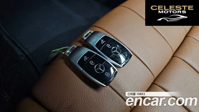 MERCEDES BENZ E-Classe W213 E220d Coupé 2017 — photo 29 sur 31
