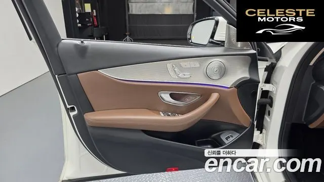 MERCEDES BENZ E-Classe W213 E200 Avantgarde 2018 — photo 14 sur 32