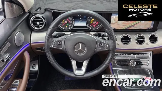 MERCEDES BENZ E-Classe W213 E200 Avantgarde 2018 — photo 19 sur 32