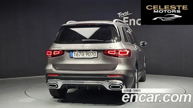 MERCEDES BENZ GLB-Classe X247 GLB250 4MATIC 2023 — photo 4 sur 31