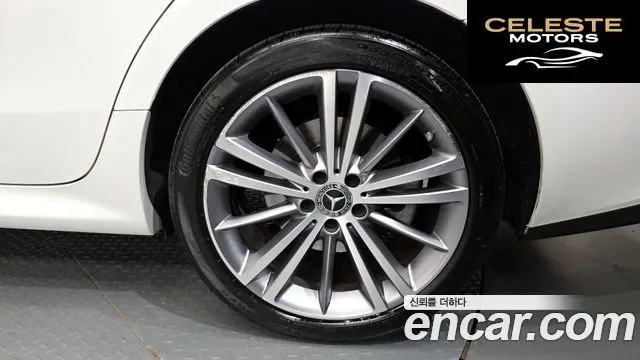 MERCEDES BENZ CLS-Classe C257 CLS400d 4MATIC 2019 — photo 6 sur 33