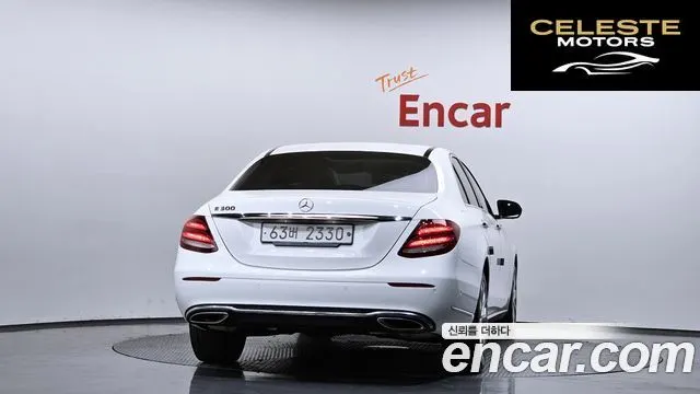 MERCEDES BENZ E-Classe W213 E300 Exclusive 2018 — photo 4 sur 37
