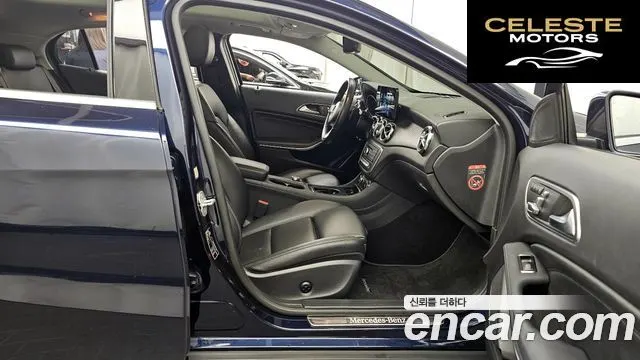 MERCEDES BENZ GLA-Classe X156 GLA220 2018 — photo 16 sur 33