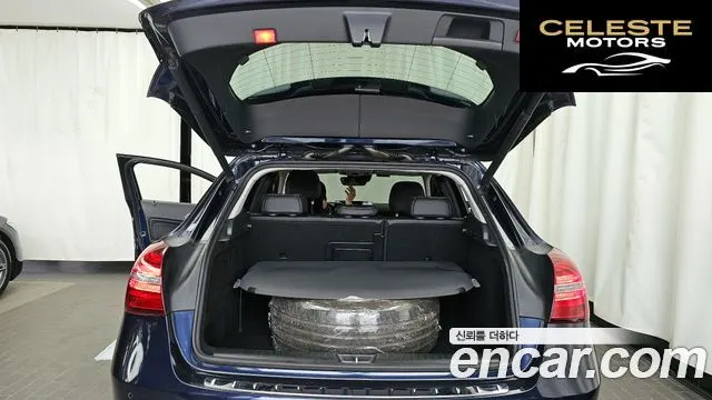 MERCEDES BENZ GLA-Classe X156 GLA220 2018 — photo 25 sur 33