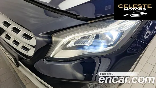 MERCEDES BENZ GLA-Classe X156 GLA220 2018 — photo 7 sur 33