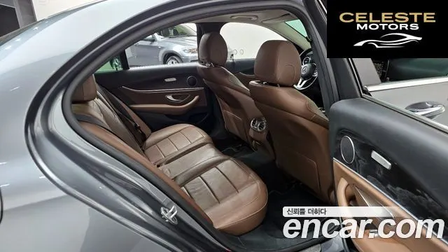MERCEDES BENZ E-Classe W213 E220d Avantgarde 2019 — photo 17 sur 33