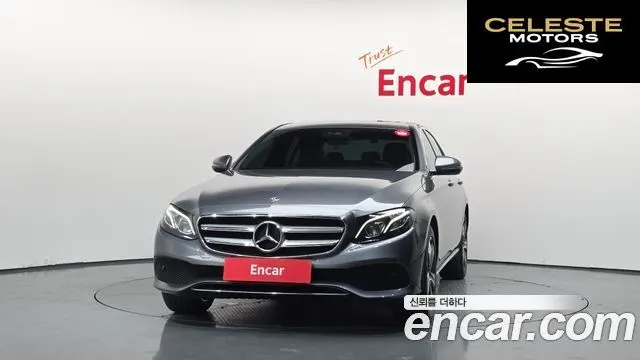 MERCEDES BENZ E-Classe W213 E220d Avantgarde 2019 — photo 3 sur 33