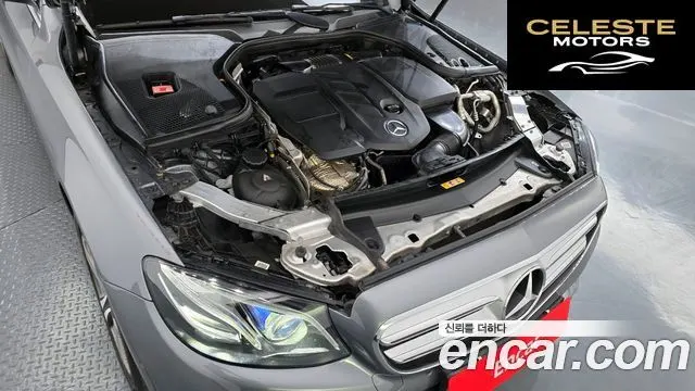 MERCEDES BENZ E-Classe W213 E220d Avantgarde 2019 — photo 6 sur 33