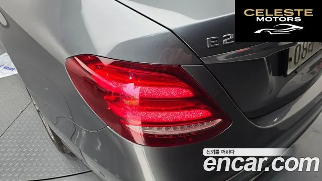 MERCEDES BENZ E-Classe W213 E220d Avantgarde 2019 — photo 9 sur 33