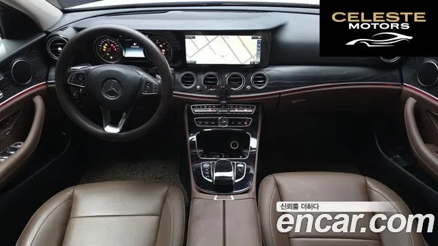 MERCEDES BENZ E-Classe W213 E220d 4MATIC Avantgarde 2018 — photo 10 sur 33