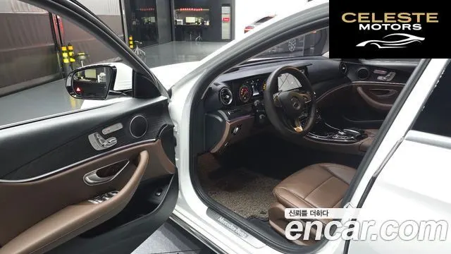 MERCEDES BENZ E-Classe W213 E220d 4MATIC Avantgarde 2018 — photo 13 sur 33