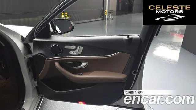 MERCEDES BENZ E-Classe W213 E220d 4MATIC Avantgarde 2018 — photo 14 sur 33