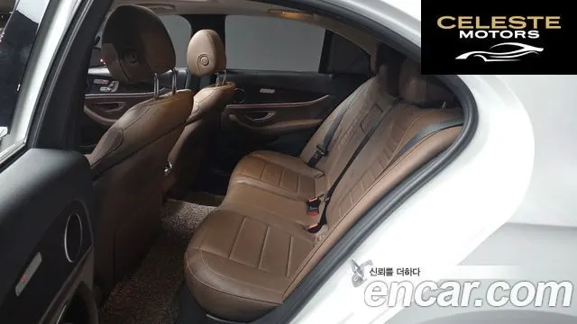 MERCEDES BENZ E-Classe W213 E220d 4MATIC Avantgarde 2018 — photo 16 sur 33