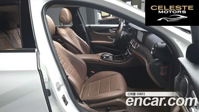 MERCEDES BENZ E-Classe W213 E220d 4MATIC Avantgarde 2018 — photo 17 sur 33