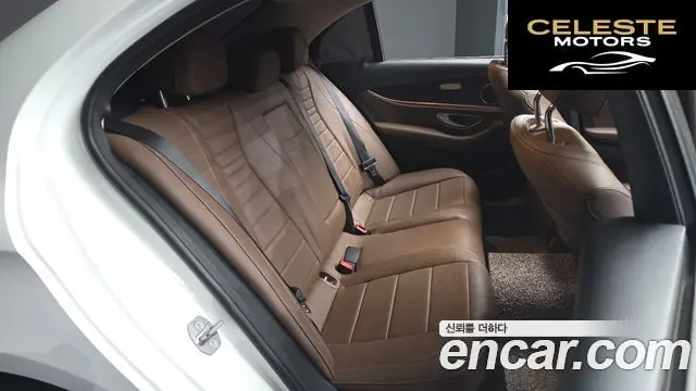 MERCEDES BENZ E-Classe W213 E220d 4MATIC Avantgarde 2018 — photo 18 sur 33