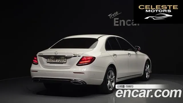 MERCEDES BENZ E-Classe W213 E220d 4MATIC Avantgarde 2018 — photo 2 sur 33