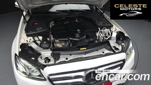 MERCEDES BENZ E-Classe W213 E220d 4MATIC Avantgarde 2018 — photo 6 sur 33
