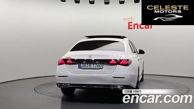 MERCEDES BENZ E-Classe W214 E200 Avantgarde 2024 — photo 4 sur 20