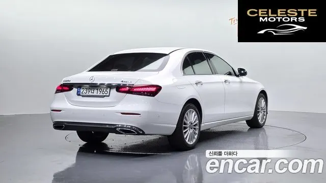 MERCEDES BENZ E-Classe W213 E220d 4MATIC Exclusive 2021 — photo 2 sur 32