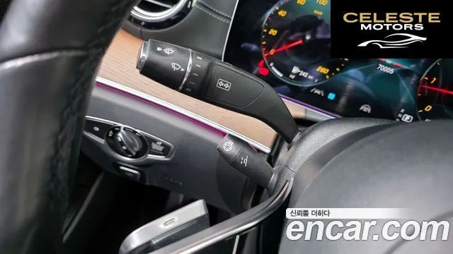 MERCEDES BENZ E-Classe W213 E220d 4MATIC Exclusive 2021 — photo 25 sur 32