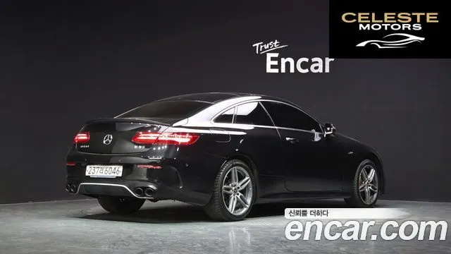 MERCEDES BENZ E-Classe W213 E220d Coupé 2018 — photo 2 sur 32