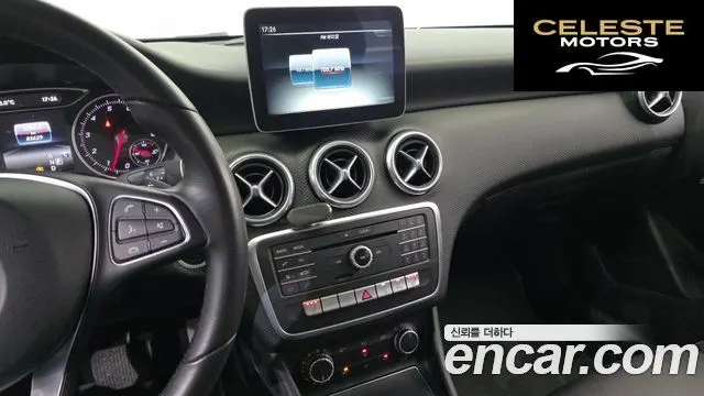 MERCEDES BENZ A-Classe W176 A200 2017 — photo 16 sur 20