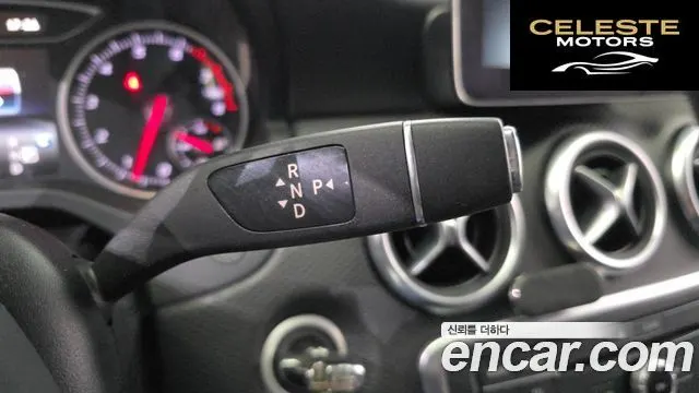 MERCEDES BENZ A-Classe W176 A200 2017 — photo 9 sur 20