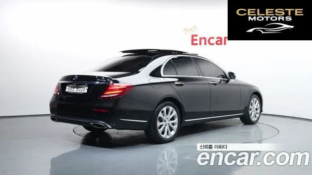 MERCEDES BENZ E-Classe W213 E300 Exclusive 2017 — photo 2 sur 20