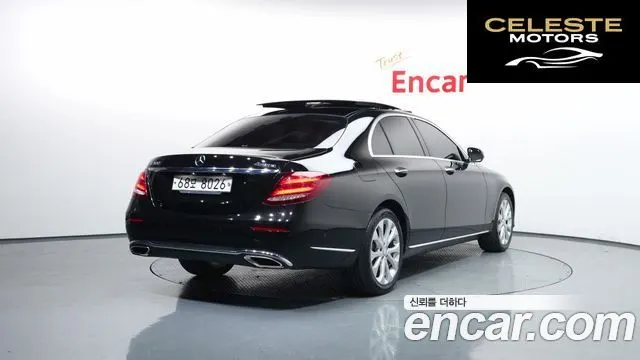 MERCEDES BENZ E-Classe W213 E300 Exclusive 2017 — photo 4 sur 20