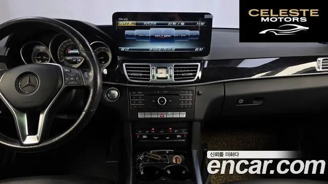 MERCEDES BENZ E-Classe W212 E220 Avantgarde 2016 — photo 14 sur 20